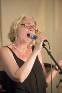 Ann singing.small.DFP_0145